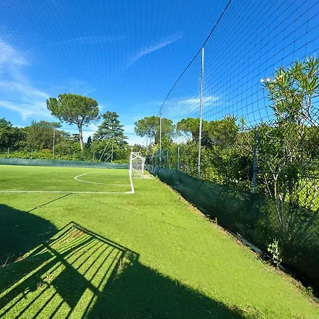 Apartment Rubino - Tre Piscine A Pochi Passi Dal Desenzano del Garda