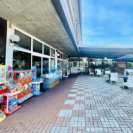 Rubino - Tre Piscine A Pochi Passi Dal Apartment Desenzano del Garda